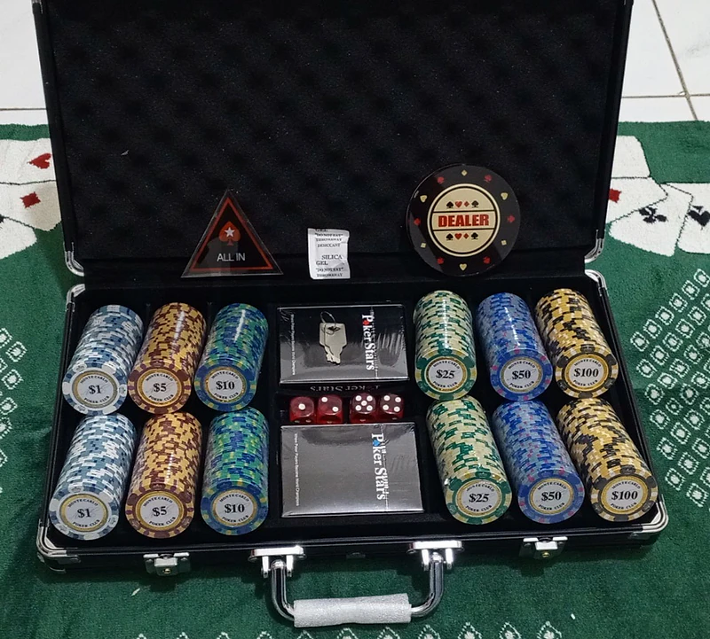 poker chips set