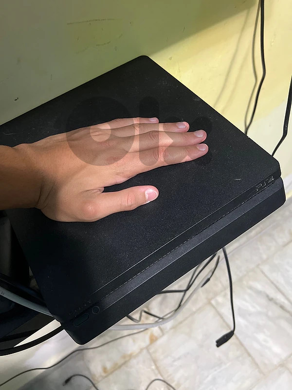 ps4 slim 600gb