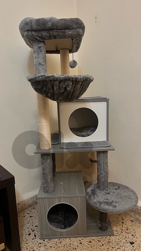 Cat tree