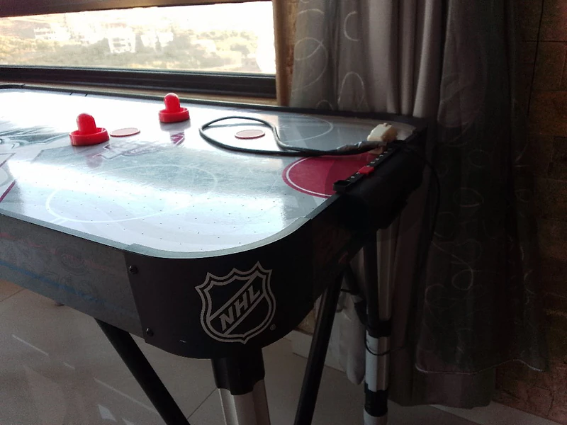Electrical hooky table