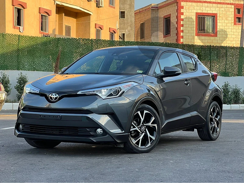 Toyota C-HR 2018 sedan Toyota C-HR 2018 sedan