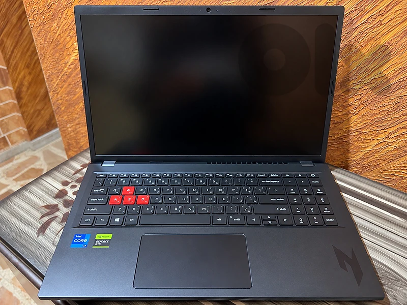 Acer Nitro Lite 16 RTX 4050 Gaming Laptop