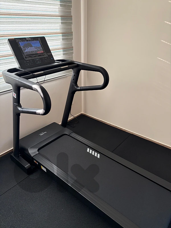 Cardio Machines Treadmill + Air bike