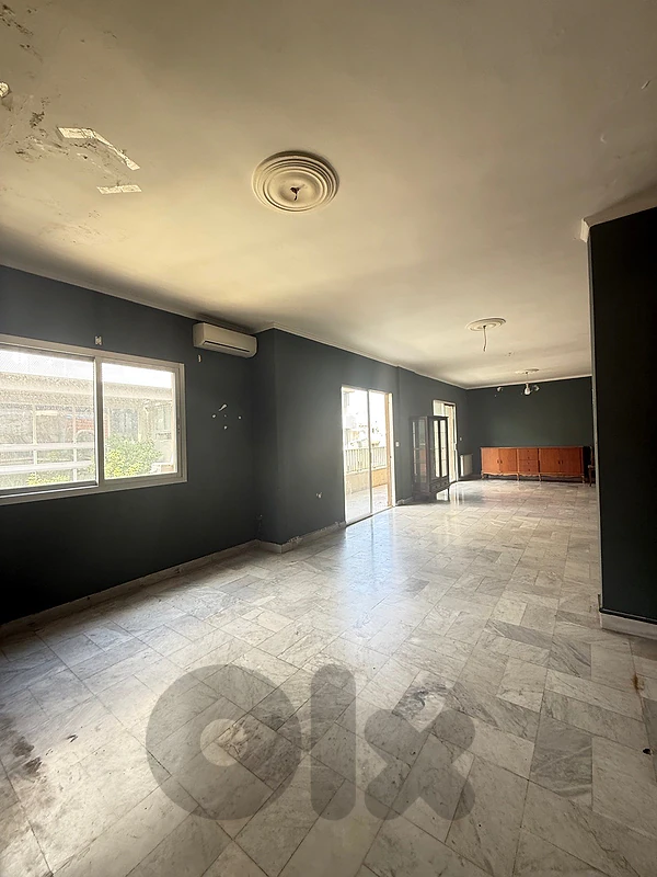 Spacious apartment for rent in Achrafieh