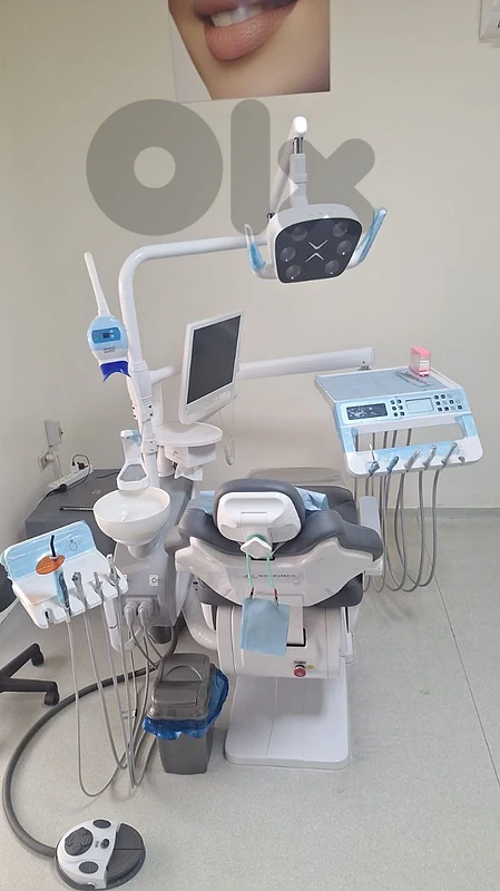dental chair new condition used only 2 months