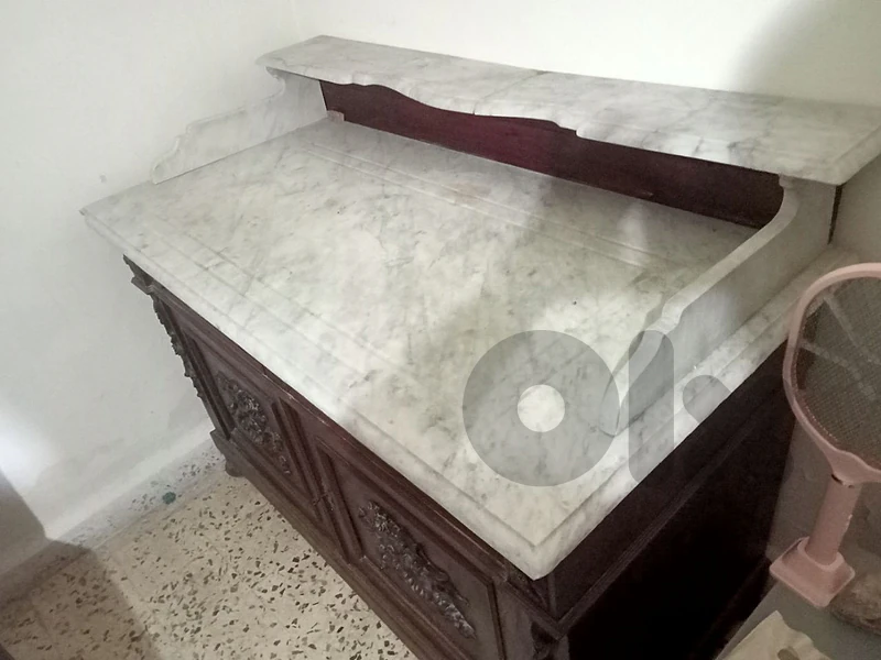 Camoden Antique Antique