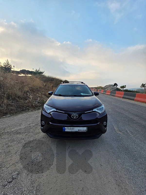 Toyota Rav 4 2017 xle premium / full options