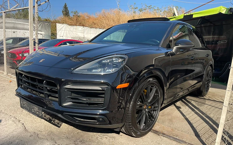 Porsche Cayenne S 2019 black Edition Super Clean Ajnabieh