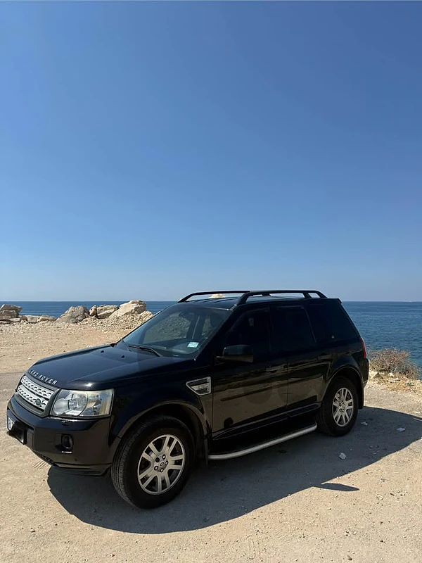 Land Rover LR2 2011