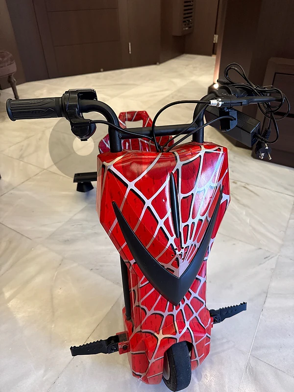 Electric scooter + charger 98% battery
