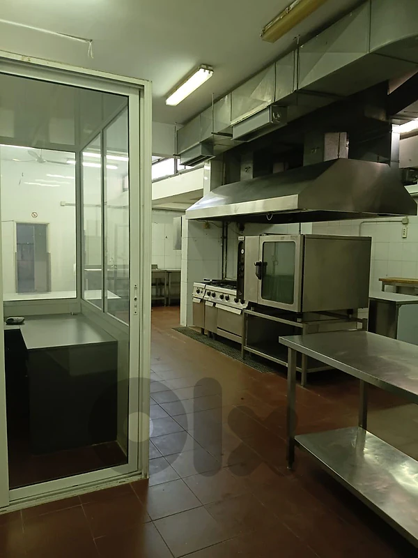Industrial kitchen for rent