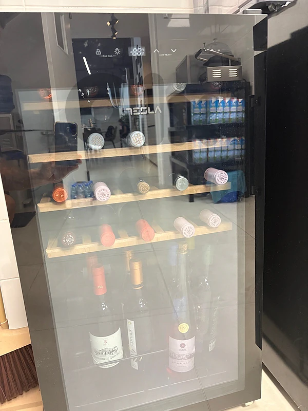 Tesla Wine Cooler RW092M – 93L