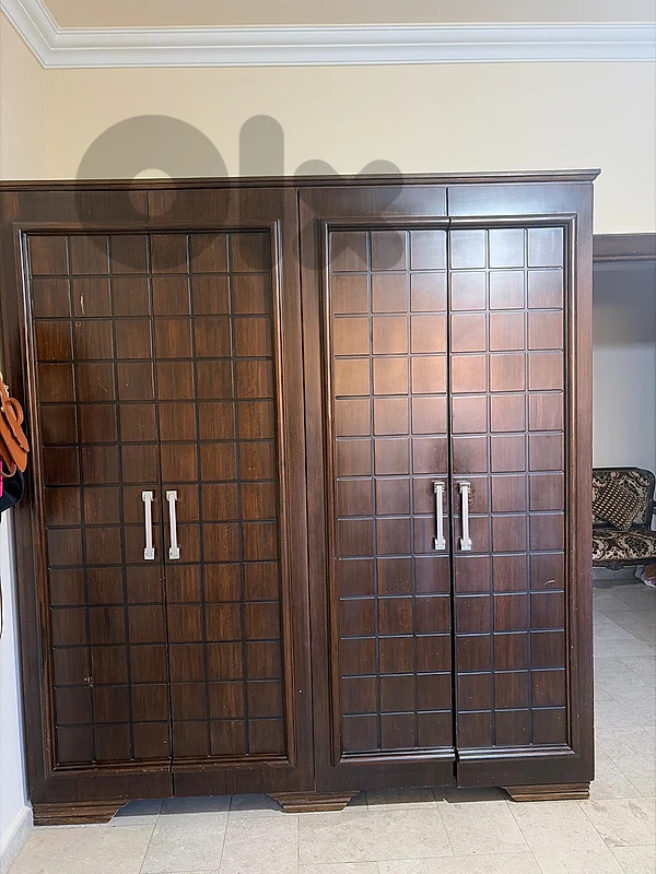 خزانة closet