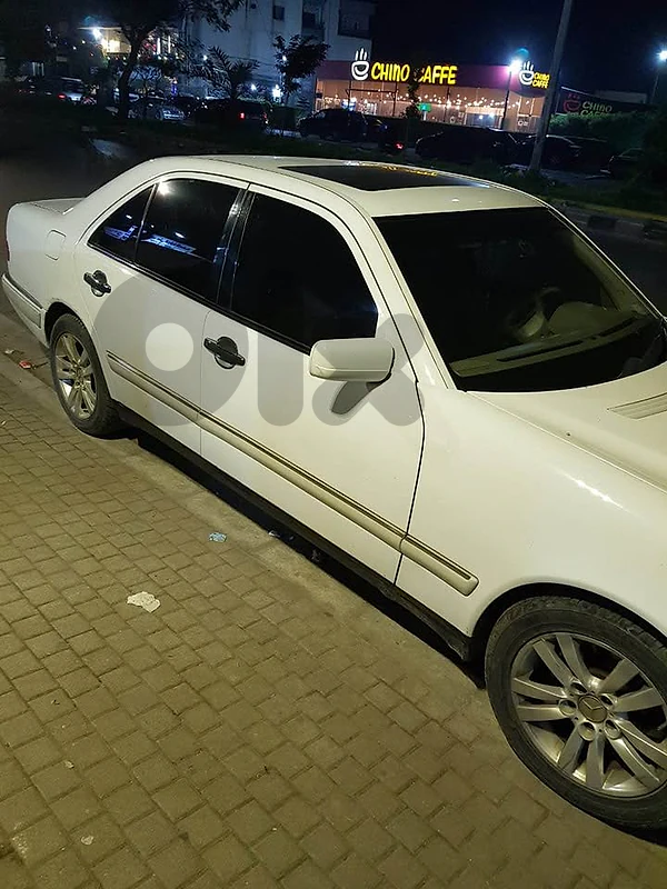 Mercedes 1999