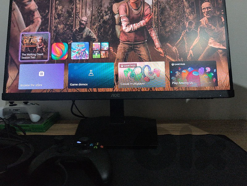 AOC FUL HD  180HZ   27INCH  LIKE NEW