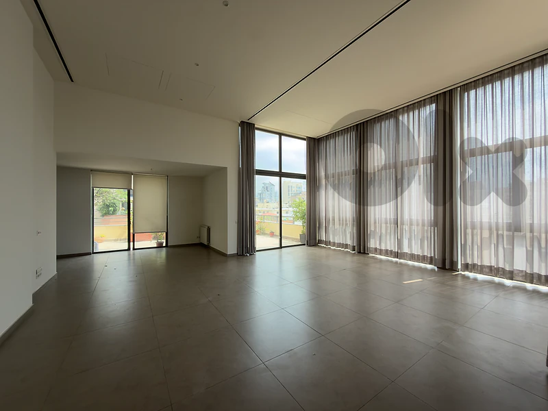 Triplex For Rent In Badaro تريبلكس للايجار في بدارو