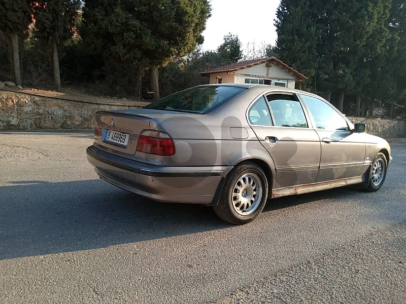BMW 5-Series 1997 E39