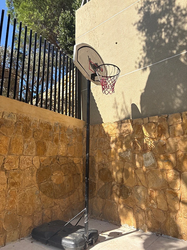 basketball hoop
