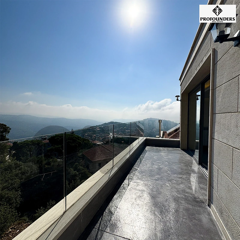 Roof apartment for sale in Baabdat شقة روف للبيع في بعبدات Roof apartment for sale in Baabdat شقة روف للبيع في بعبدات