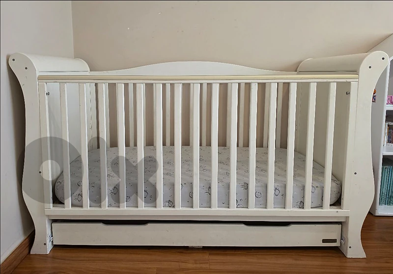 Wooden Baby Crib