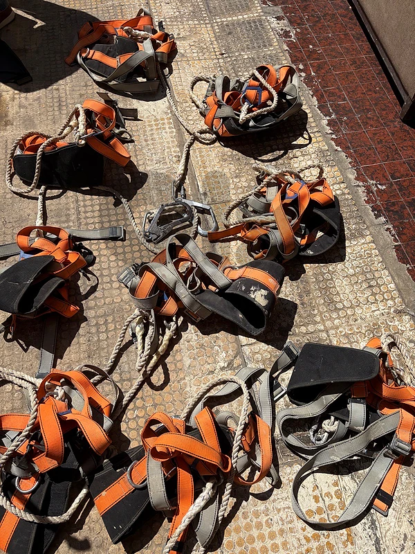 9 Safety Kits good condition