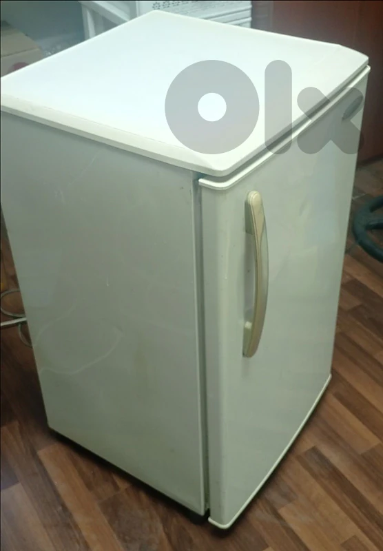 براد مكتب Hitachi ‏120 ليتر – Vintage بحالة ممتازة