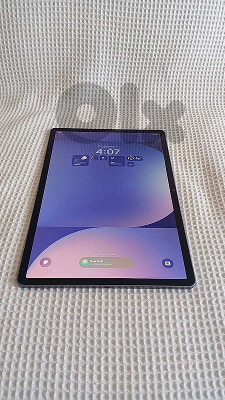 Samsung S10 plus tablet sm-x820nzaamea