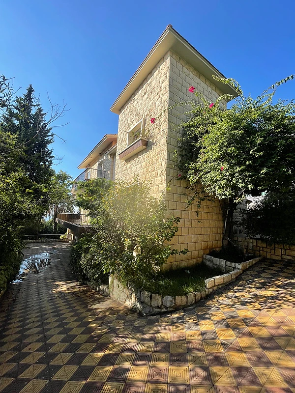 Villa|Sea view|Prime Location|Below Market price
