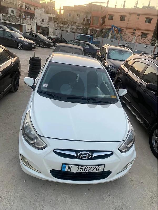 Hyundai Accent 2015