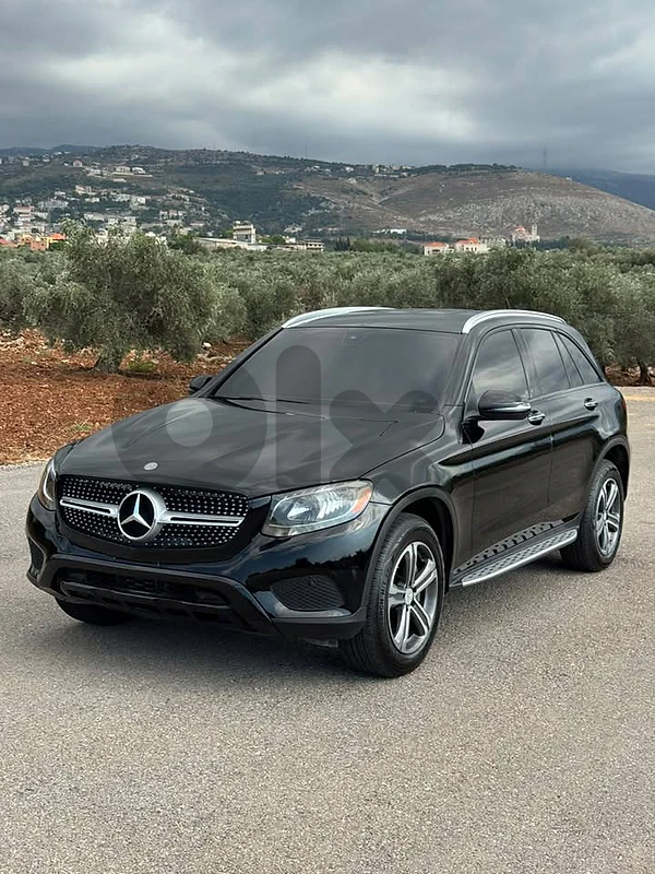 Mercedes GLC 300 	2016