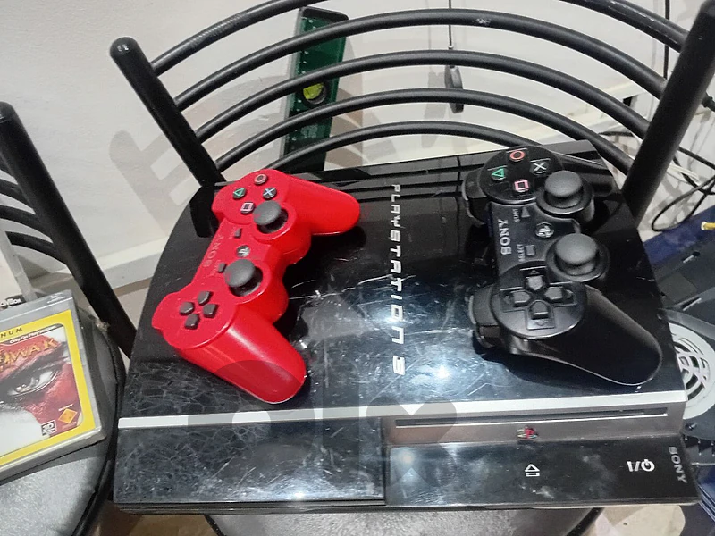 ps3  مع مسكتين