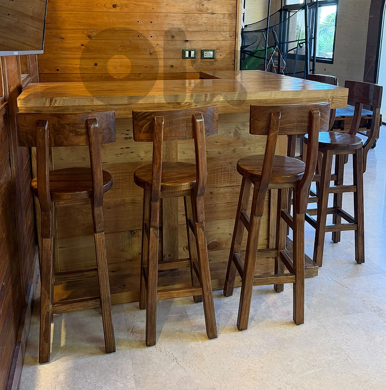 بار خشب ممتاز مع 5 كراسي و​ إضاءة معلق  | Wooden Bar with 5 Bar Stools