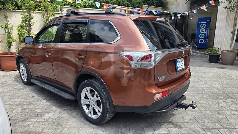 Mitsubishi Outlander 2014