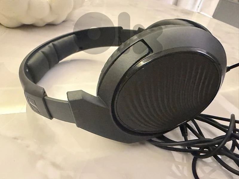 Sennheiser Headphones HD200 Pro