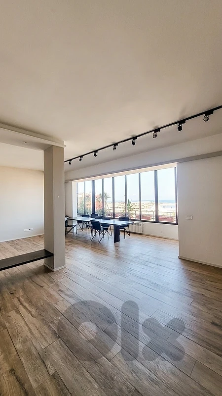 Modern 160 sqm Space on the 6th Floor in the Heart of Gemayze