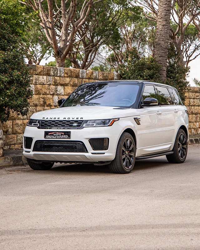 Range Rover Sport 2018 V8 SUPERCCHARGED . Clean Carfax