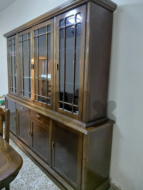 vitrine+ dining table+ 10 dining chairs contact: 71/847677