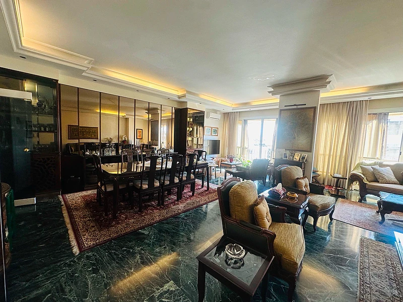 Apartment for sale Mar Elias | شقة للبيع مار الياس