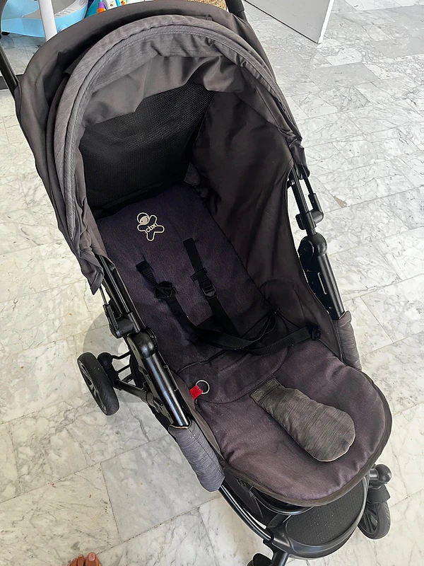 stroller