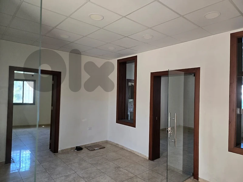 Office for rent in Hazmieh/Gallery semaanمكتب للايجار في غاليري سمعان