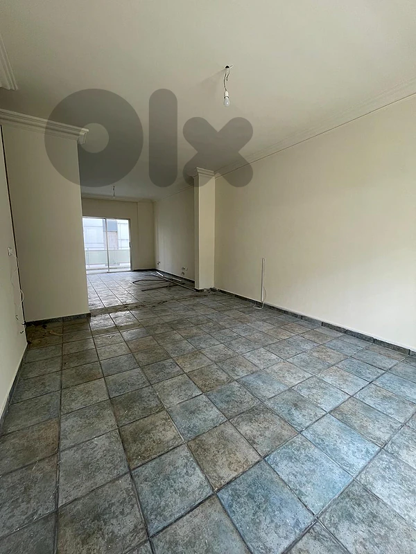 Office For Rent in Hazmieh  -  مكتب للإيجار في الحازمية
