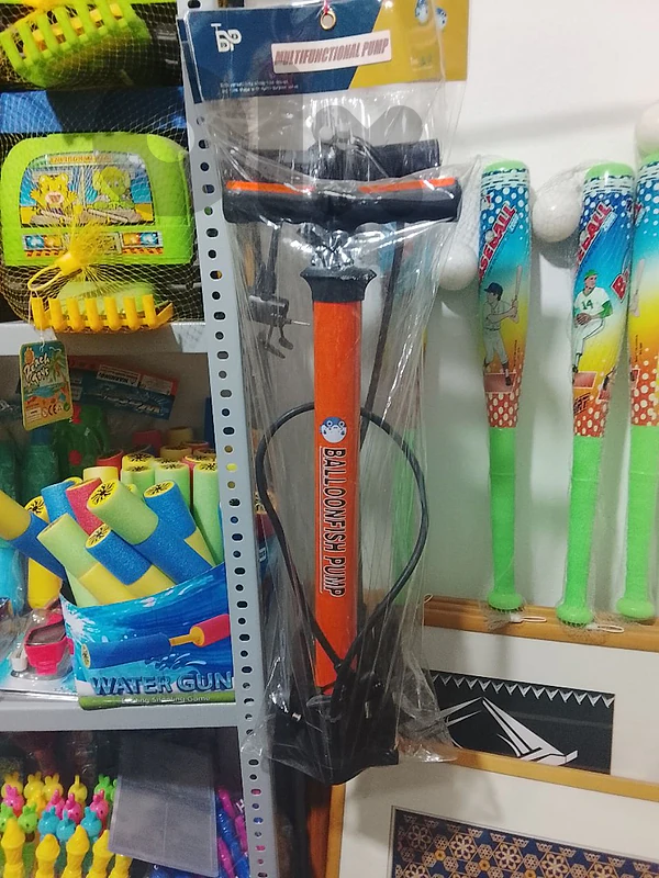 منفخ بالونات