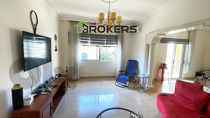 Apartment for Sale in Mar Elias شقة للبيع في مار الياس