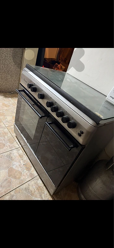Hisense Gas/electric cooker