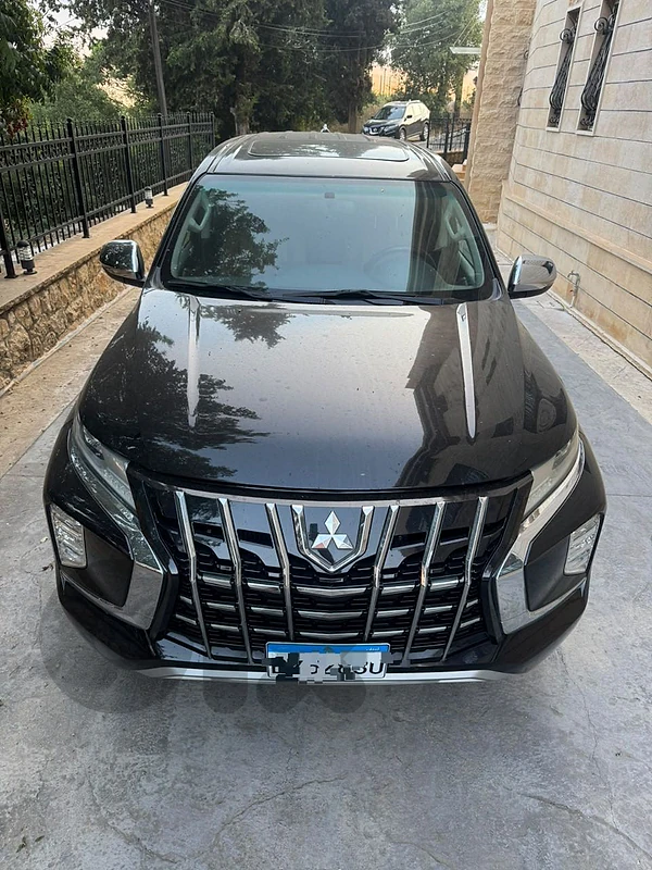 Mitsubishi Montero 2021
