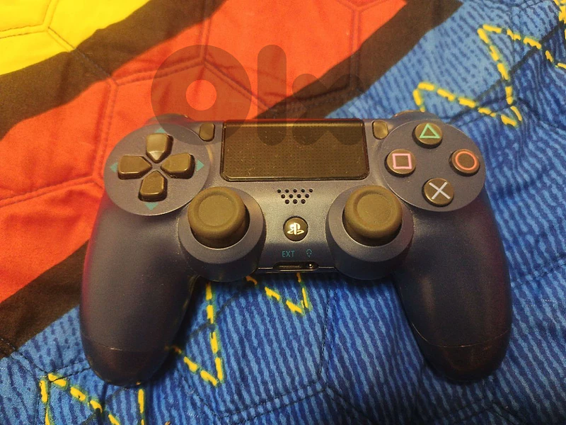 PlayStation 4 controller