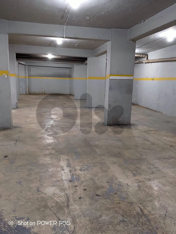 Warehouse/parking for sale in Mar Elias