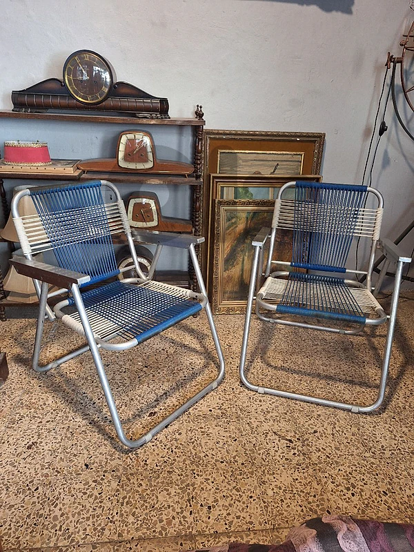 2 vintage Mid-century rubber foldable chairs