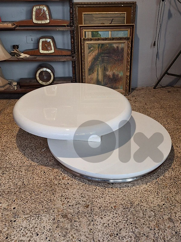 Mid-century rotating top table