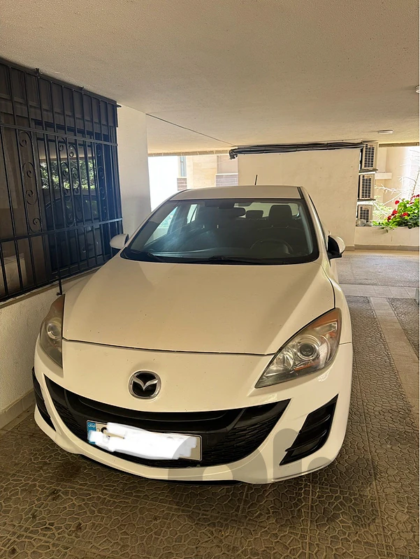 Mazda 3 2011 hatchback
